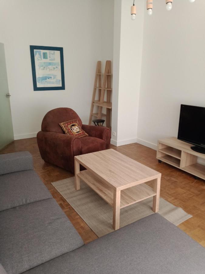 Appartement F2 Meuble Centre Ville Brive-la-Gaillarde Exteriör bild